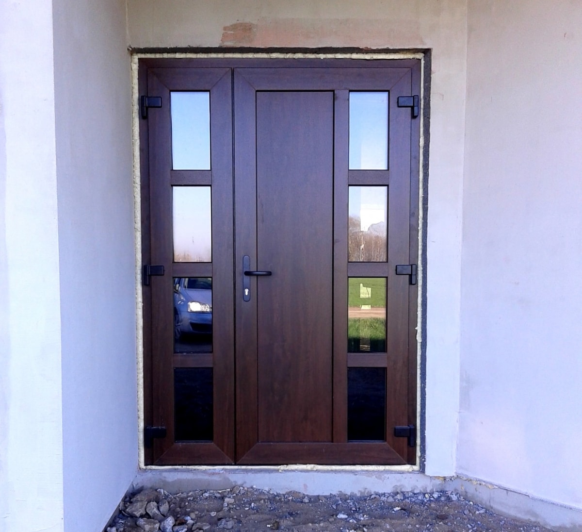 Выбор входной двери в частный дом – пошагово